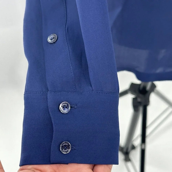 Vince Top Womens XS Blue Low V-Neck Long Sleeve Lightweight Flowy Blouse - Picture 4 of 6